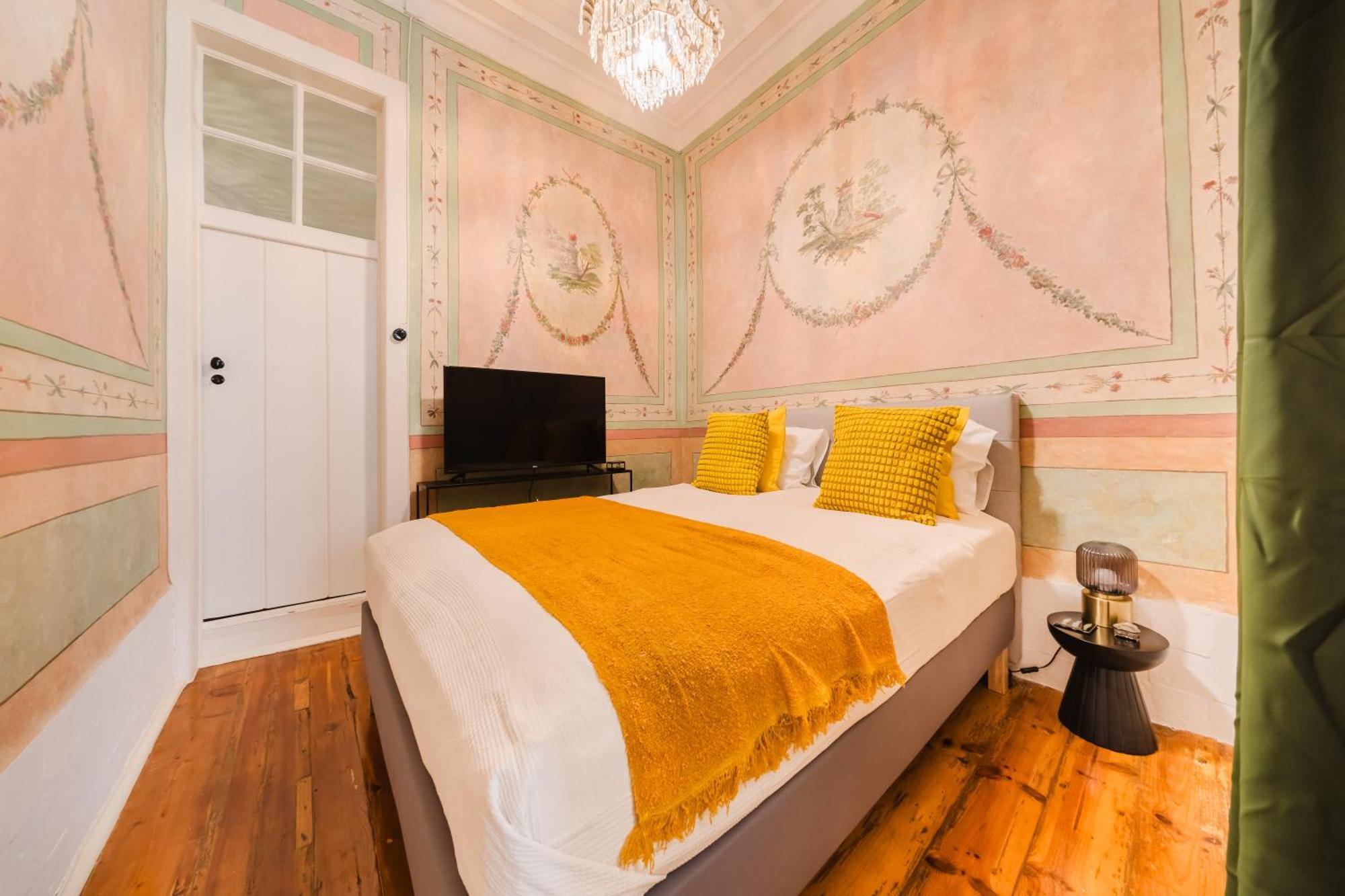 Appartement Luxury 4br Steps From Praa Do Comrcio Lissabon
