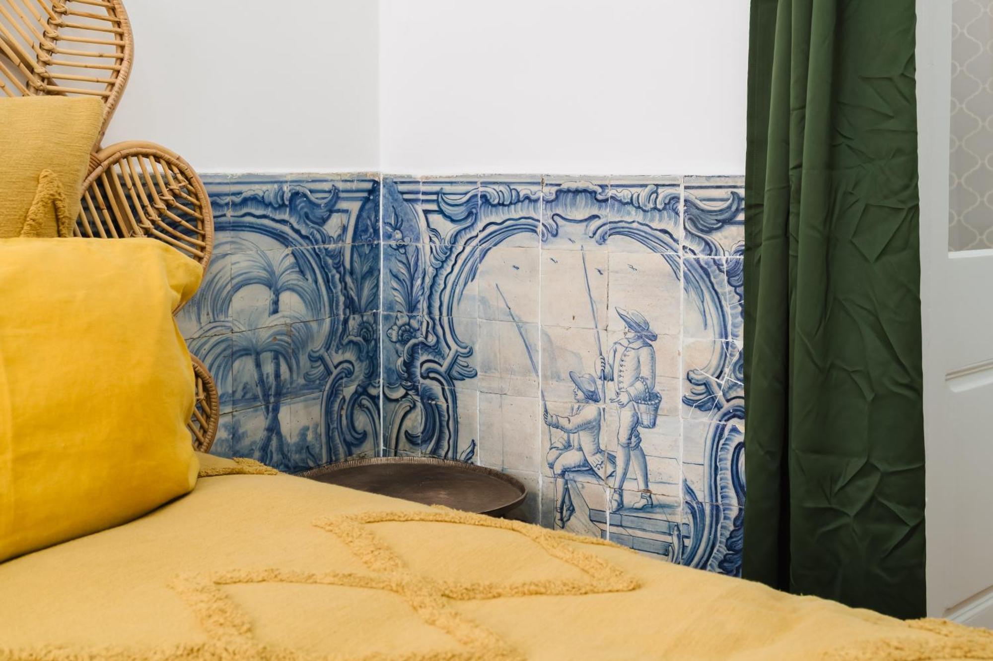 Luxury 4br Steps From Praa Do Comrcio Lejlighed